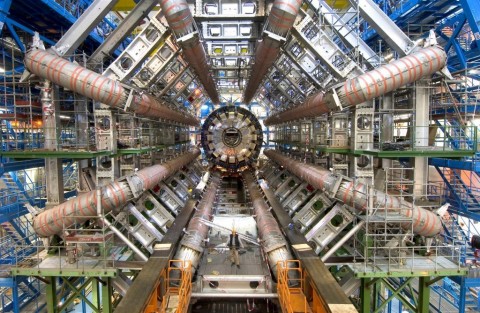 Das Experiment Atlas im Bau (Foto: CERN)