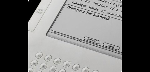 &Uuml;ber die Tastatur kann der Nutzer digitale Texte wie gedruckte mit Anmerkungen versehen.