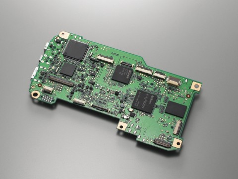 Nikon D5000 - ASIC