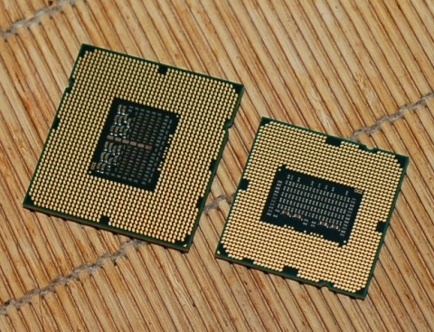 Links Core i7 900, rechts 800