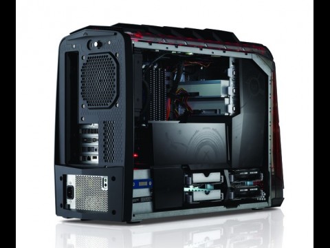 Aurora ALX - Gaming-PC seitlich ge&ouml;ffnet