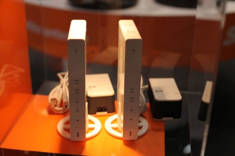 Itrio HD-L100B - Vorderseite des Empf&auml;ngers und des Senders
