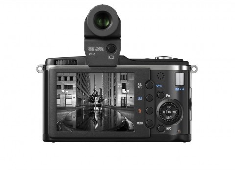 Olympus E-P2 mit Aufstecksucher