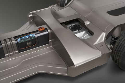 Mit der Kombination kommt das Auto &uuml;ber 500 km weit. (Foto: GM)