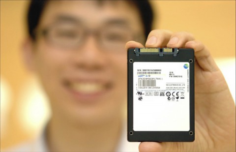 Schnelle Samsung-SSD mit NAND-Speichern