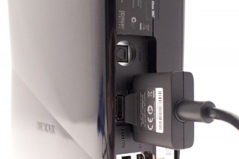 ... verdeckt den HDMI-Anschluss.