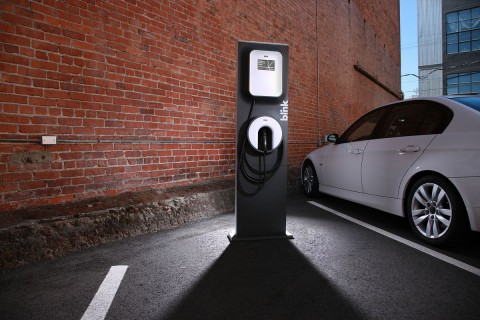 .. oder in Parkh&auml;usern. (Bild: Ecotality)