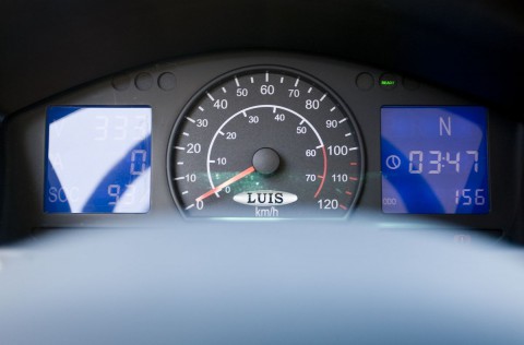 Kein Auto f&uuml;r Raser: Bei 120 km/h ist Schluss. (Foto: Luis)