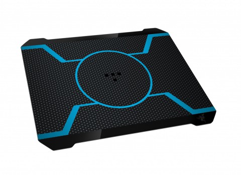 Die Tron-Maus wird auch im Paket mit einem Tron-Mauspad angeboten (Bild: Razer)