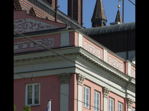 Detail vor der Bearbeitung mit maskierter Oberleitung