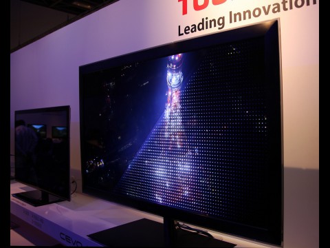 Toshiba 55ZL1 - Demonstrationsger&auml;t zeigt die dimmbaren LED-Cluster in Aktion. (Bild: ck)