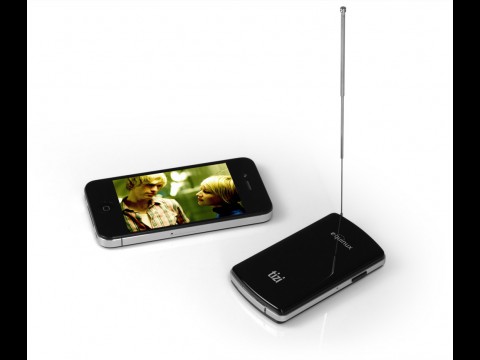 Tizi neben iPhone 4 (Bild: Equinux)