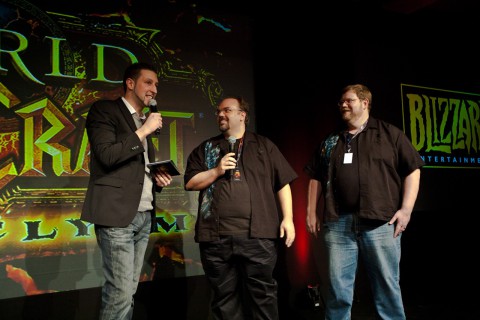 Scott Mercer und Patrick Magruder auf der B&uuml;hne zum Start des Showprogramms um 22 Uhr (Foto: Maximilian Knop)