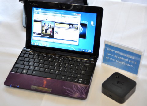 Netbook und Logitech-Empf&auml;nger