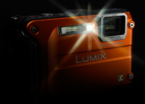 Panasonic Lumix FT4 (Bild: Panasonic)