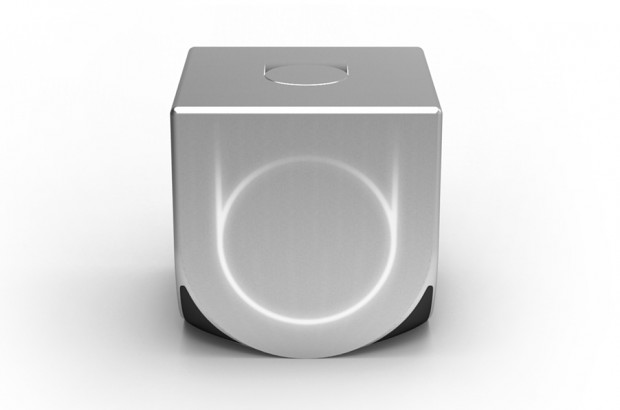 Ouya - f&uuml;r das Aussehen der Android-Spielekonsole zeichnet Yves Behar verantwortlich. (Bild: Ouya/The Verge)