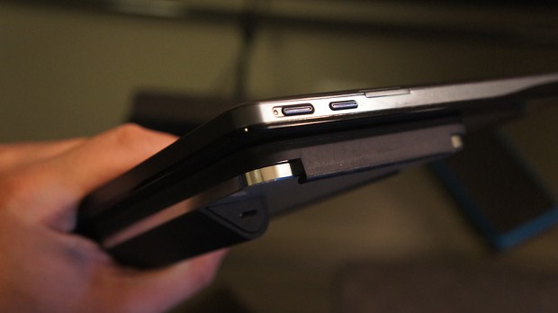 Wedge Mobile Keyboard im Vergleich mit einem Ultrabook