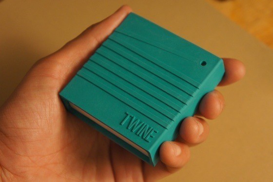 Twine - eine kleine Box mit Sensoren und WLAN zum Einbinden von beliebigen Dingen ins Internet (Bild: Supermechanical)