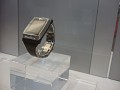 Flache Handy-Armbanduhr von LG