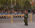Unter Aufsicht: Taxis am Platz vor dem Tor des Himmlischen Friedens in Peking