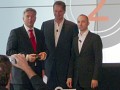 Klaus Wowereit, Jochen Hummel (CEO) und Mirko Caspar (CMO) von Metaversum.