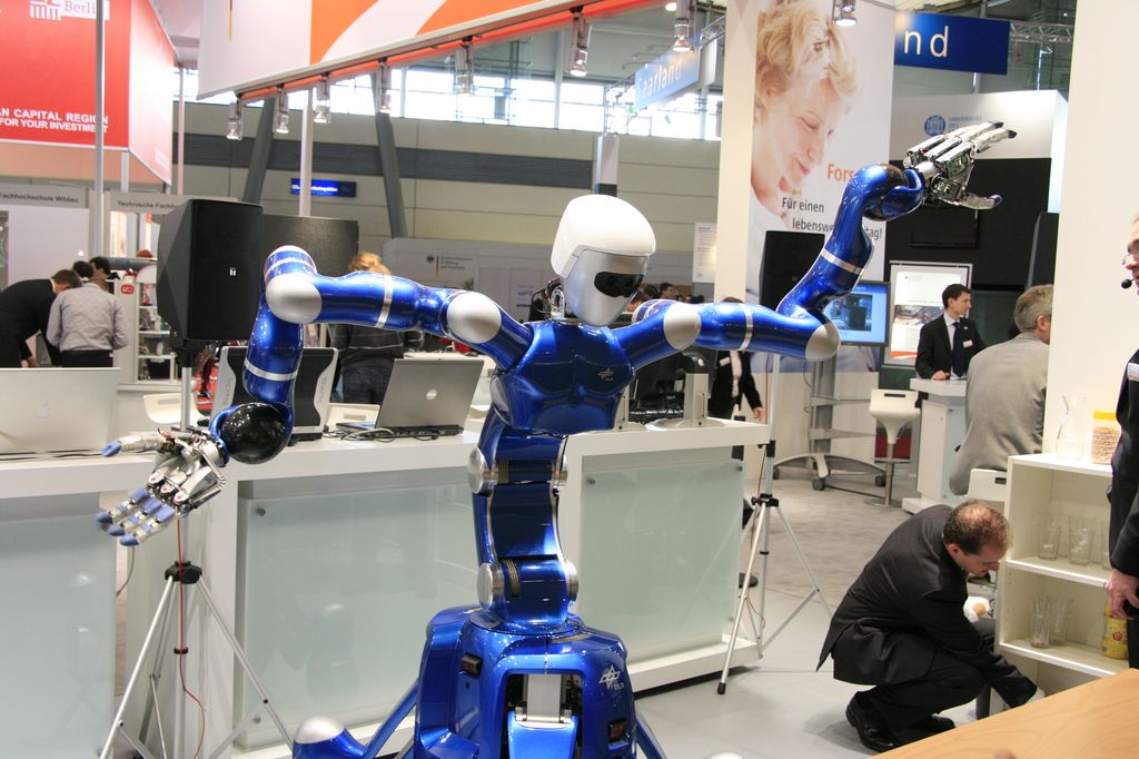 Justin soll im Haushalt helfen. Seine Arme bewegen ähnlich denen eines Menschen (Foto: wp)