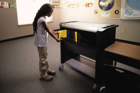 Mobile Computing Station mit Latitude 2100