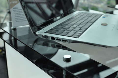 MSI X600: HDMI und ein kombinierter eSATA+USB-Port