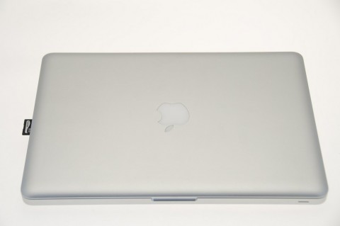 Das 13-Zoll-Macbook heißt jetzt Macbook Pro.
