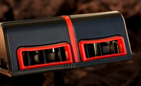 Hinterer Lufteinlass, dahinter Spannungswandler