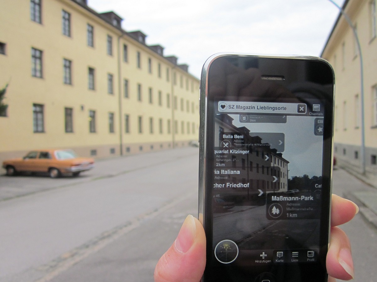 Wegweiser: Mit der AP-Applikation finden Nutzer im SZ-Magazin beschriebene Orte in Berlin, Hamburg und München (Foto: Metaio)