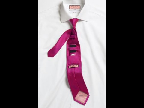 Commuter Tie von Thomas Pink - mit Halterung für kleine MP3-Player und ihre Kabel