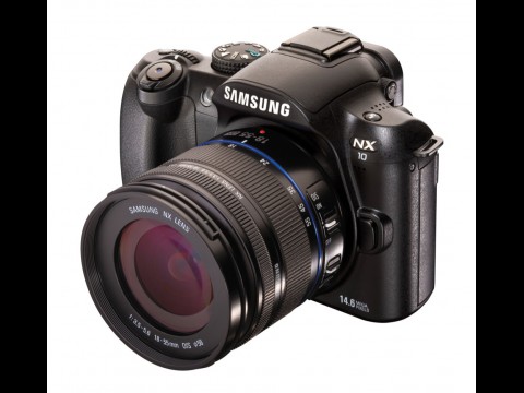 Samsung NX10