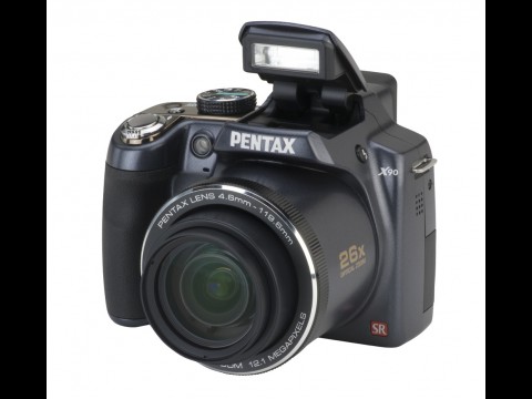 Pentax X90