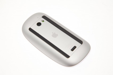 Im geschlossenen Zustand. Beim Vorg&auml;nger war die Laser-Sensor-Kombination noch mit einem Schiebemechanismus gesch&uuml;tzt.