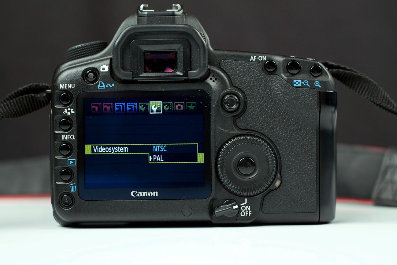 Canon EOS 5D Mark II - Firmwareupdate 2.0.3 - Umstellung des Videostandards