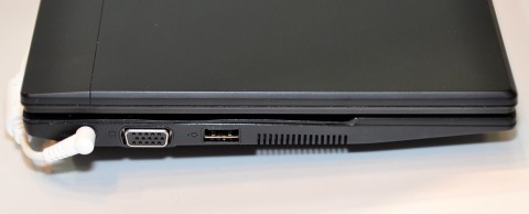 Eee PC 1016P - Anschl&uuml;sse links