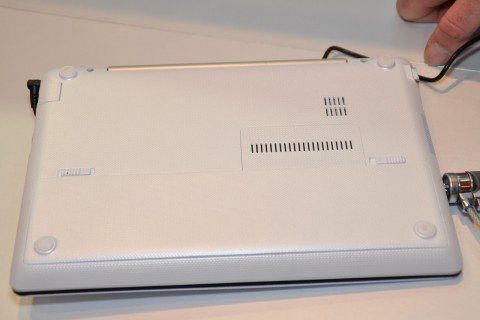 Eee PC 1018 - Unterseite mit Li-Poly-Akku