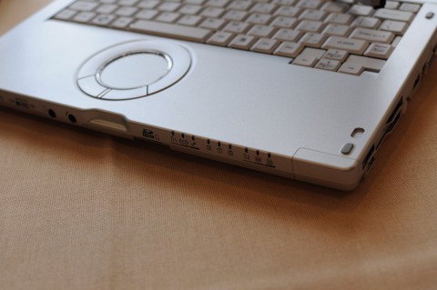 Die zahlreichen LEDs waren beim Prototypen noch nicht fertig.