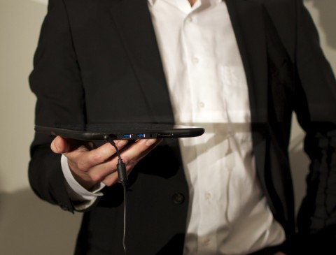 ... bietet aber daf&uuml;r beispielsweise USB-Schnittstellen.