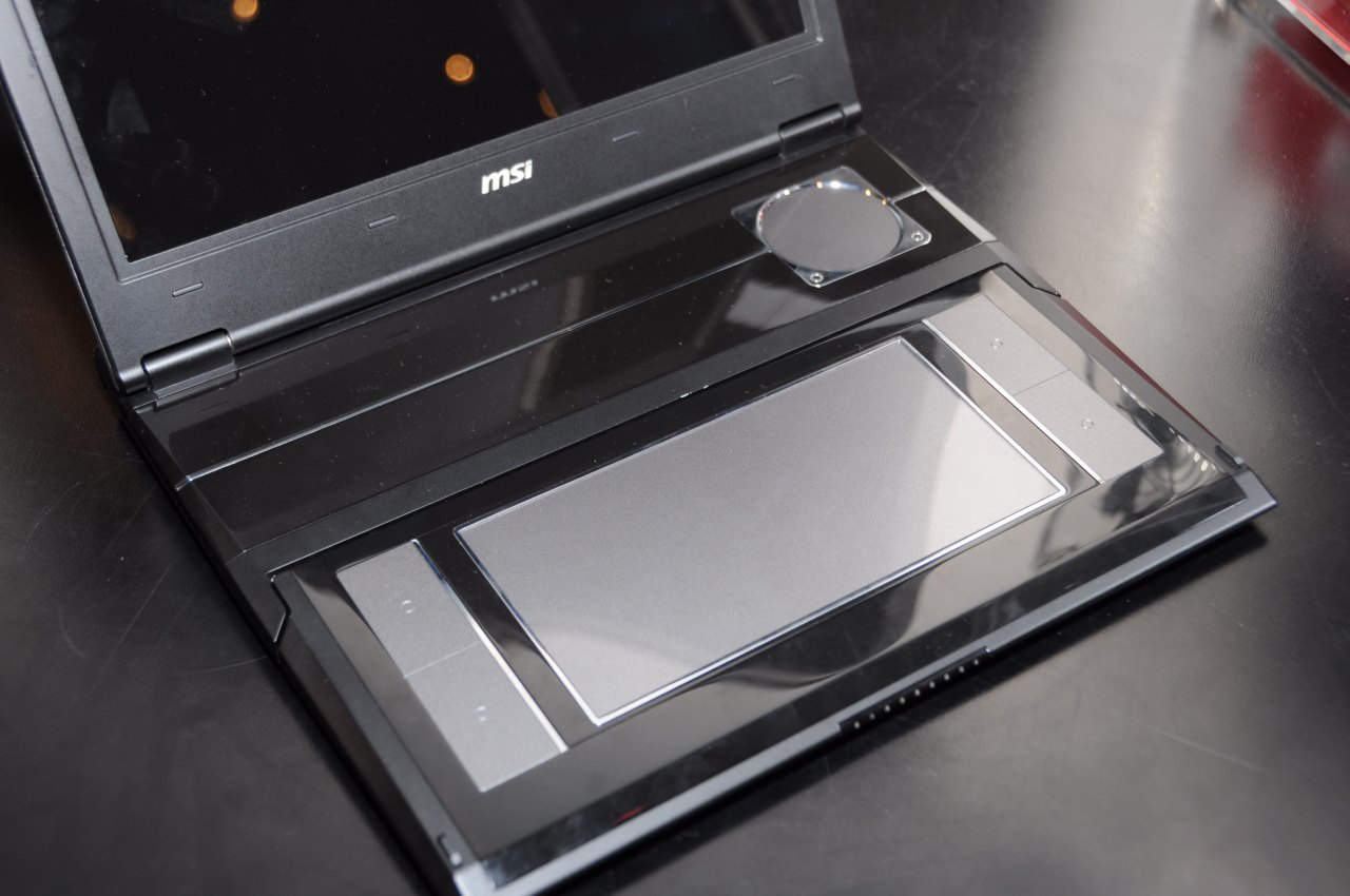 ... und umdrehen, dann erscheint das Tablett.