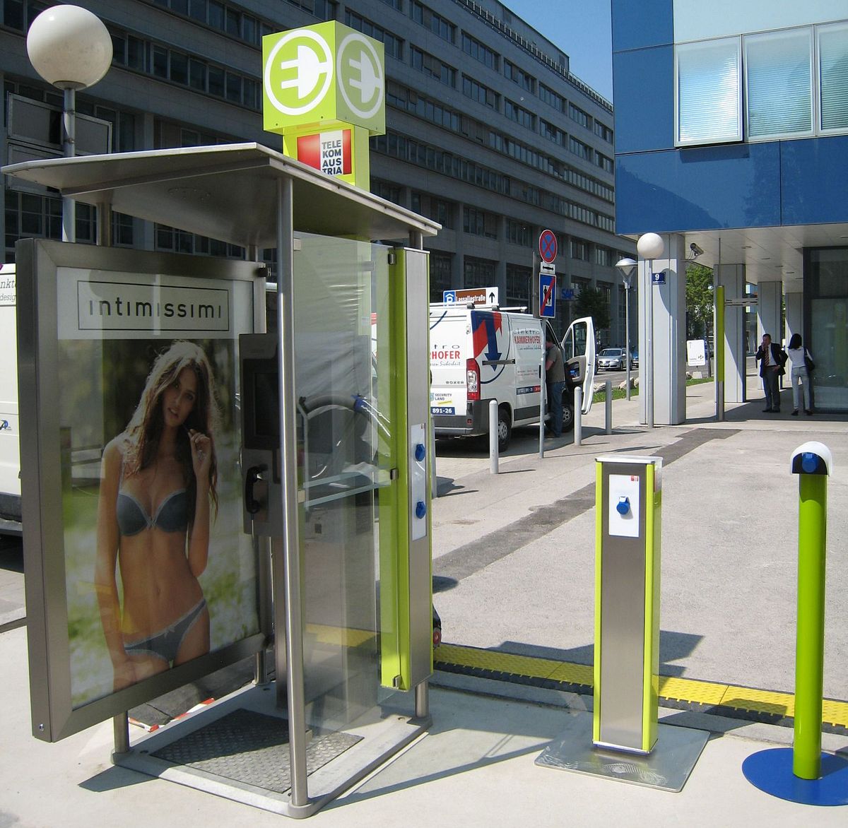 Telefonzelle mit Ladesäule in Wien (Foto: Telekom Austria)