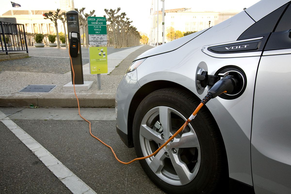 Der Volt ist ein Pluginhybrid, der an der Steckdose geladen werden kann. (Foto: GM)