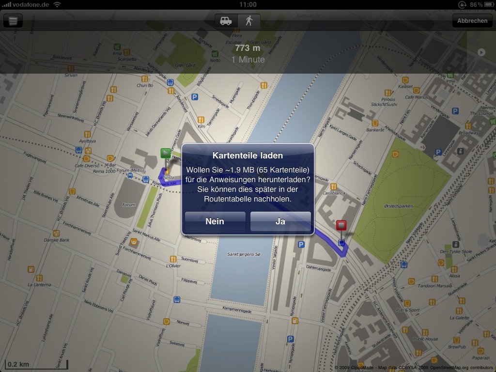 Für die Routenplanung werden die erforderlichen Kartenteile heruntergeladen.