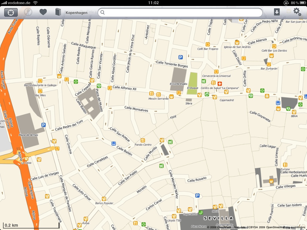 ... und Sevilla. Die Kartenqualität variiert von Stadt zu Stadt. Je mehr OpenStreetMap-Teilnehmer in der Gegend aktiv sind, desto besser sind die Karten.