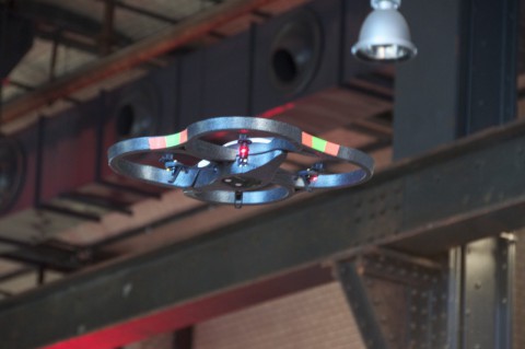 Positions-LEDs zeigen an, in welche Richtung der Quadrocopter schaut.