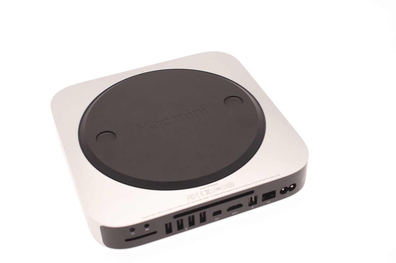 ... hat es besonders leicht. Ein kleiner Dreh der schwarzen Abdeckung, ...