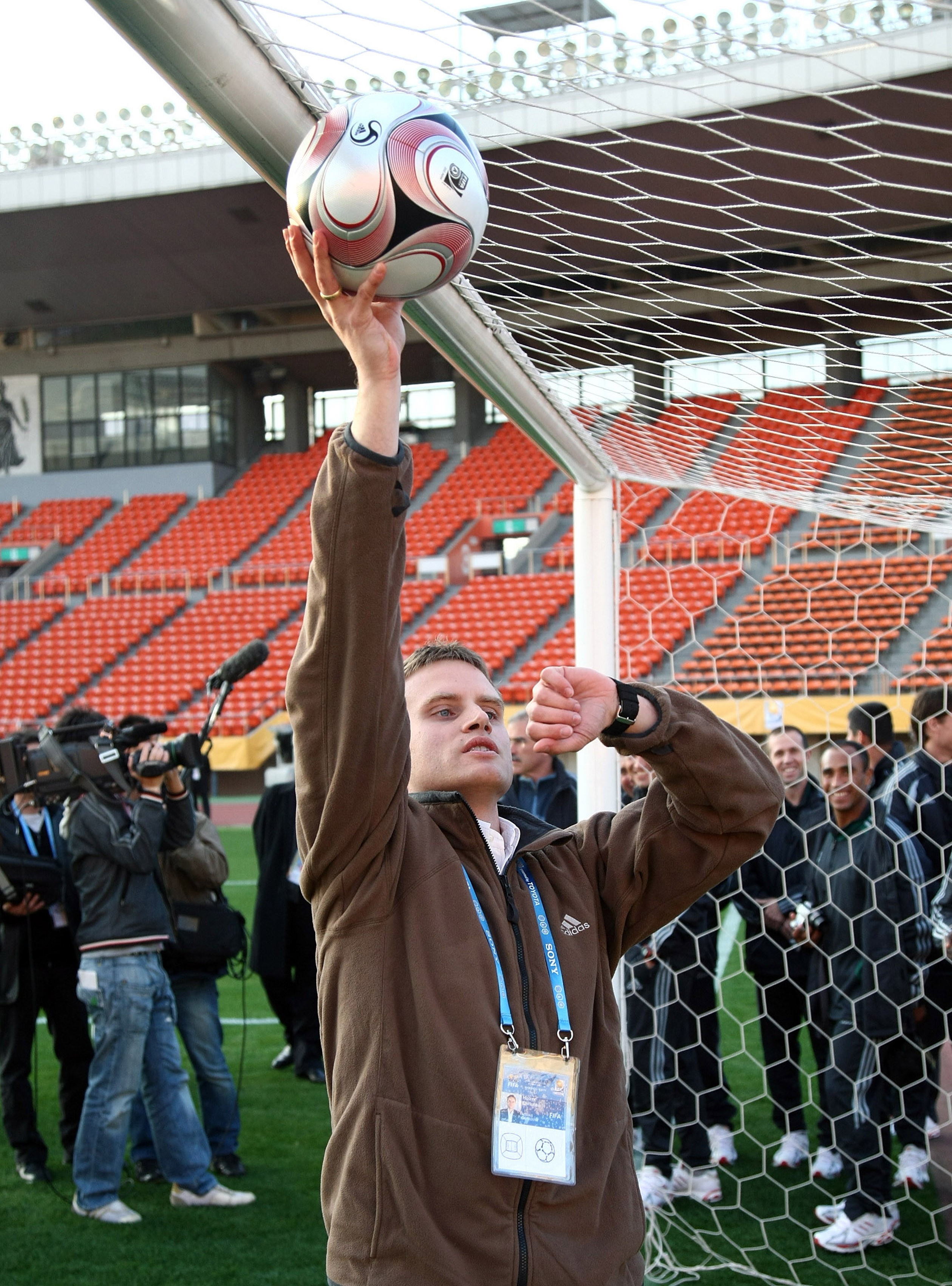 Cairos - Chip im Ball - Ball hinter der Linie - Toranzeige (Bild: Cairos)