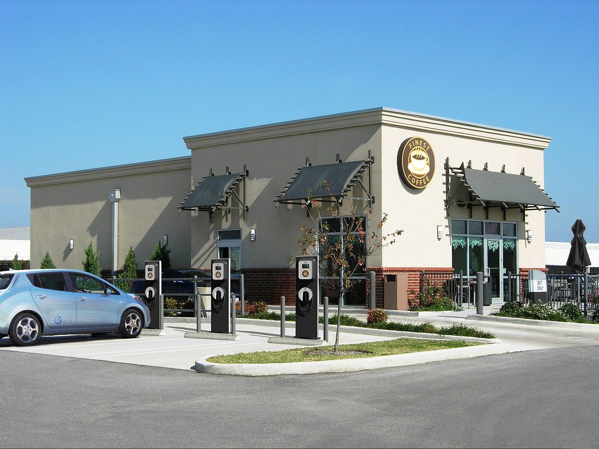 Zum Beispiel vor Cafés... (Bild: Ecotality)