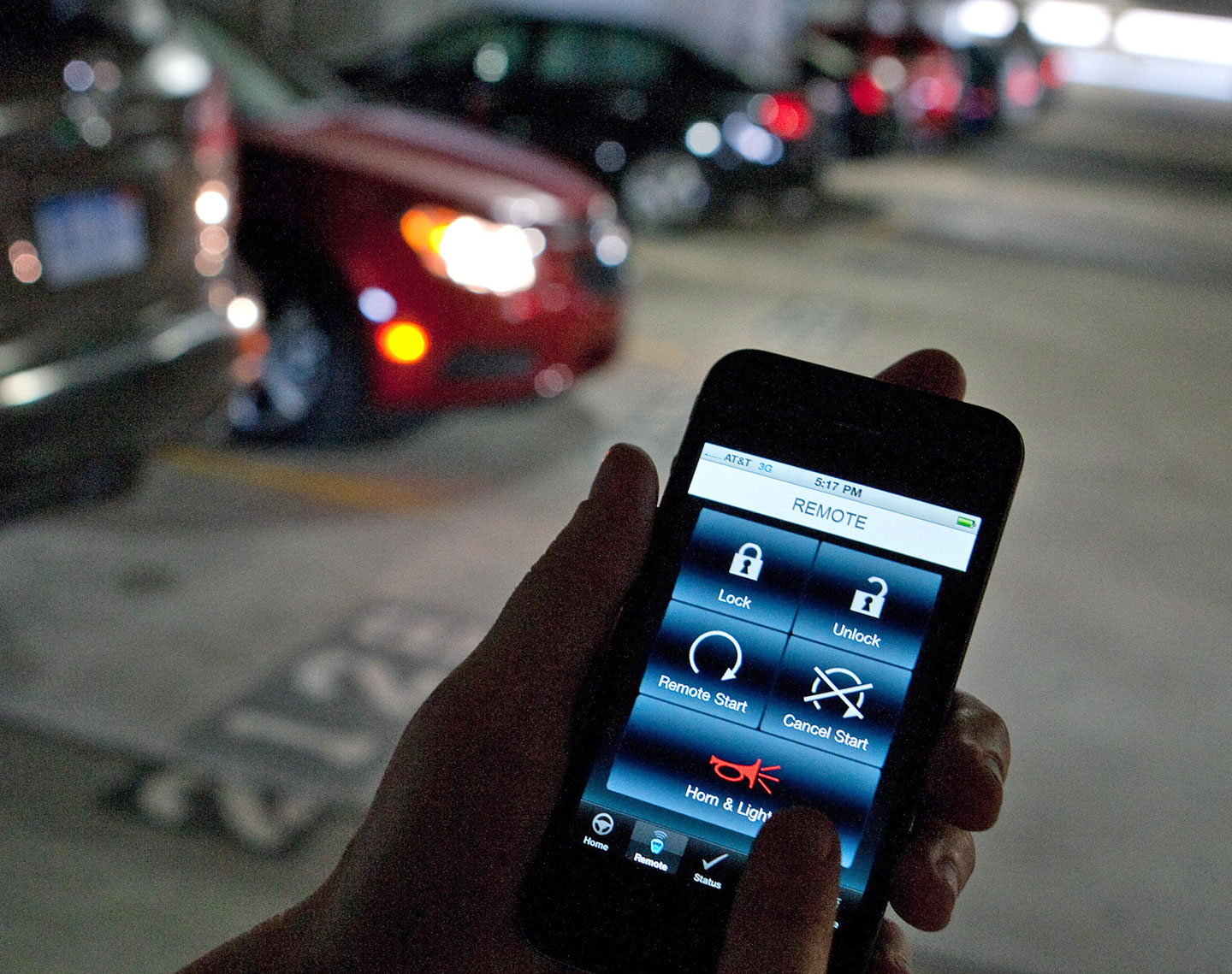 Ferngesteuerte Hupe und Licht zum leichteren Wiederfinden des Autos
